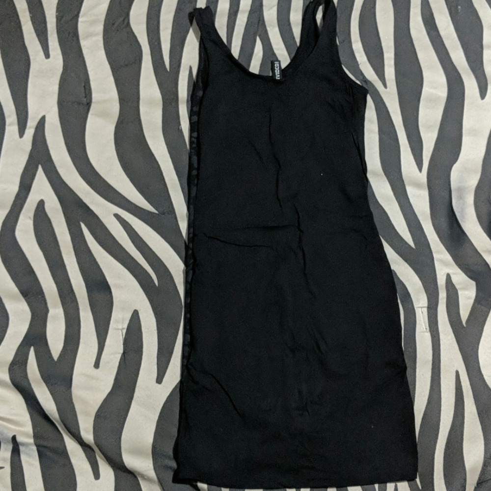 Dress - Picture 2 of 3